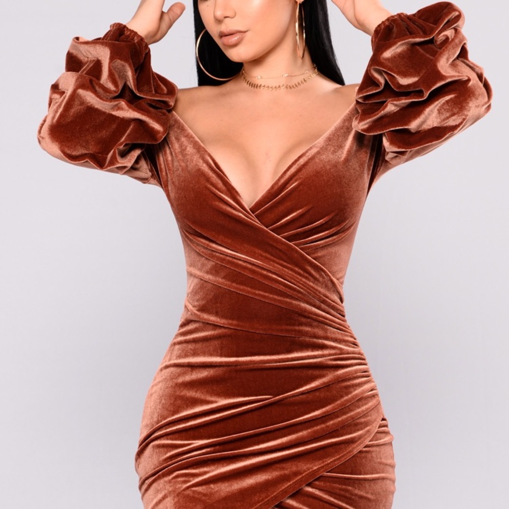 FASHION NOVA VELVET DRESS